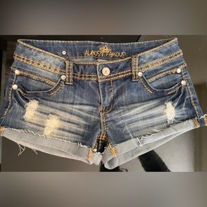 ALMOST FAMOUS Vintage Denim Shorts size 7. Like new with rhinestone details